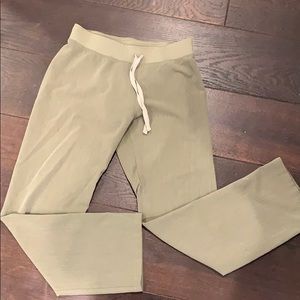 Woman’s figs scrubs 💚